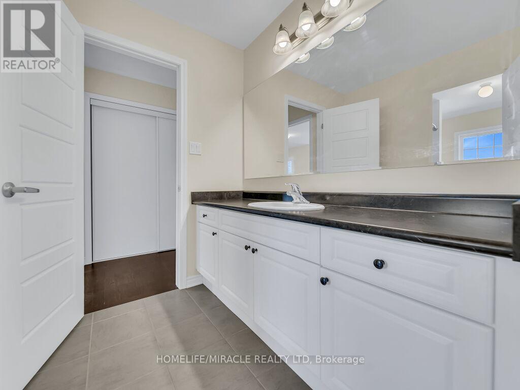 52 COMPASS TRAIL - 31
