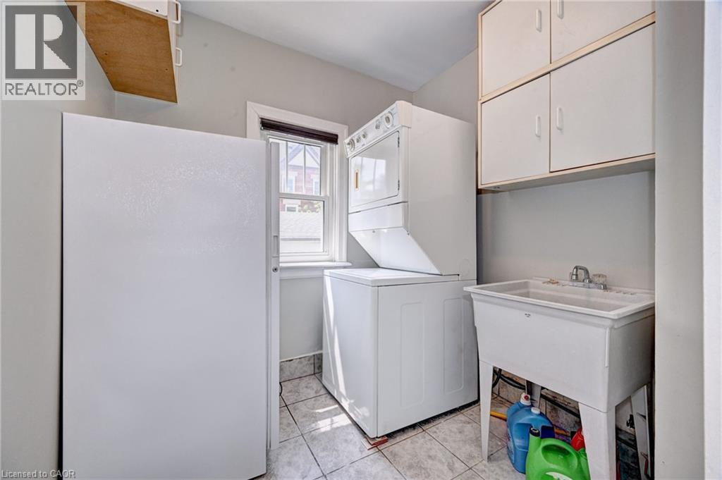 147 COURTLAND Avenue E - 16