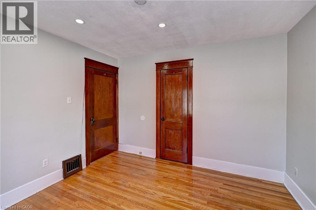 147 COURTLAND Avenue E - Image 19