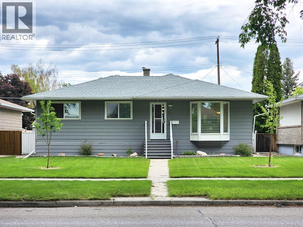 2211 10 Avenue S - 1