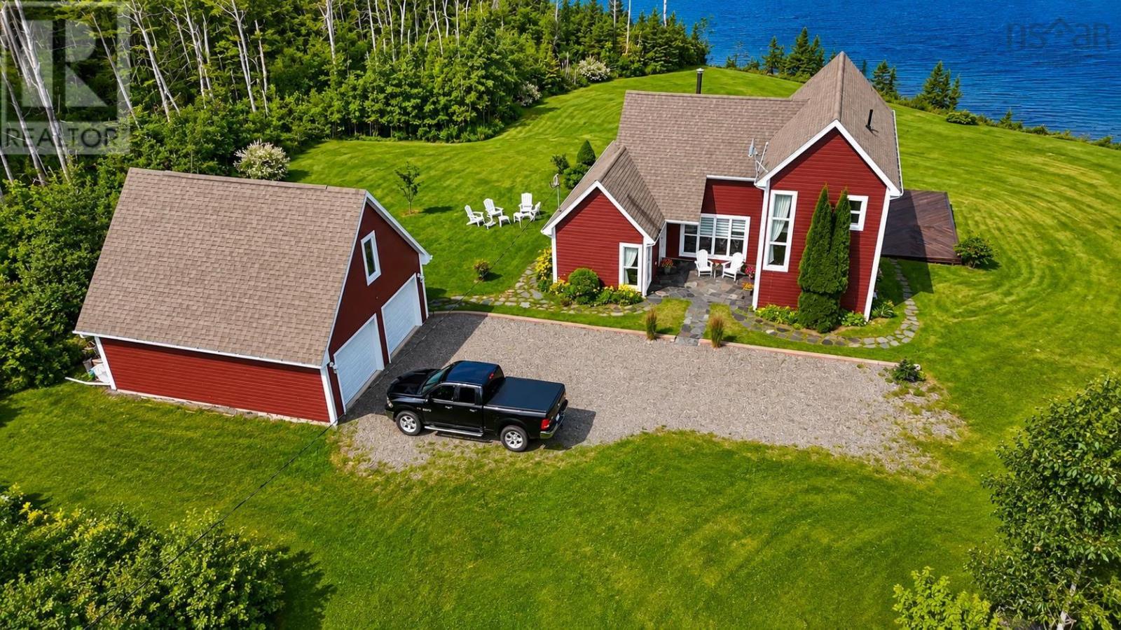 Property 33 of 47 of 4297 West Bay Rd