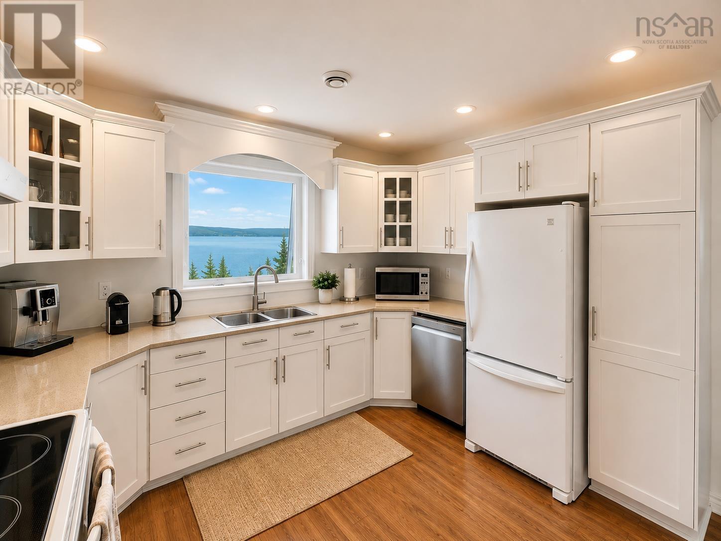 Property 8 of 47 of 4297 West Bay Rd