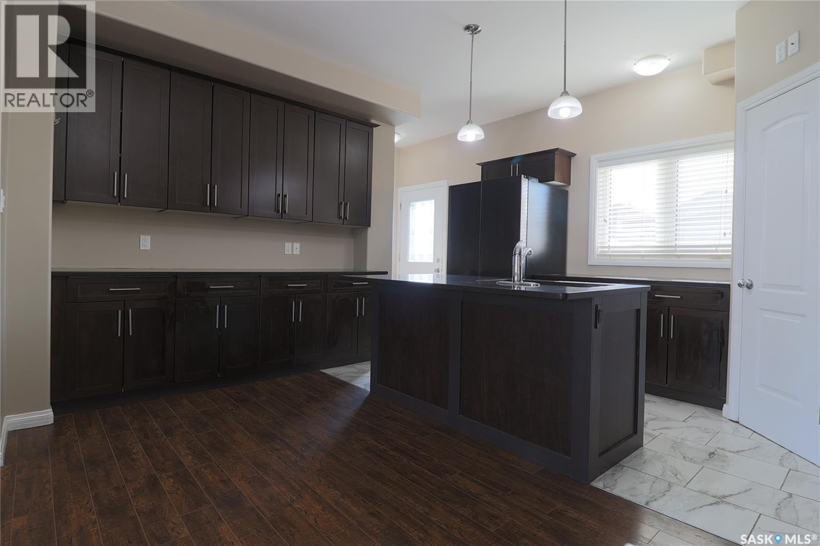 450 Geary CRESCENT - Image 12