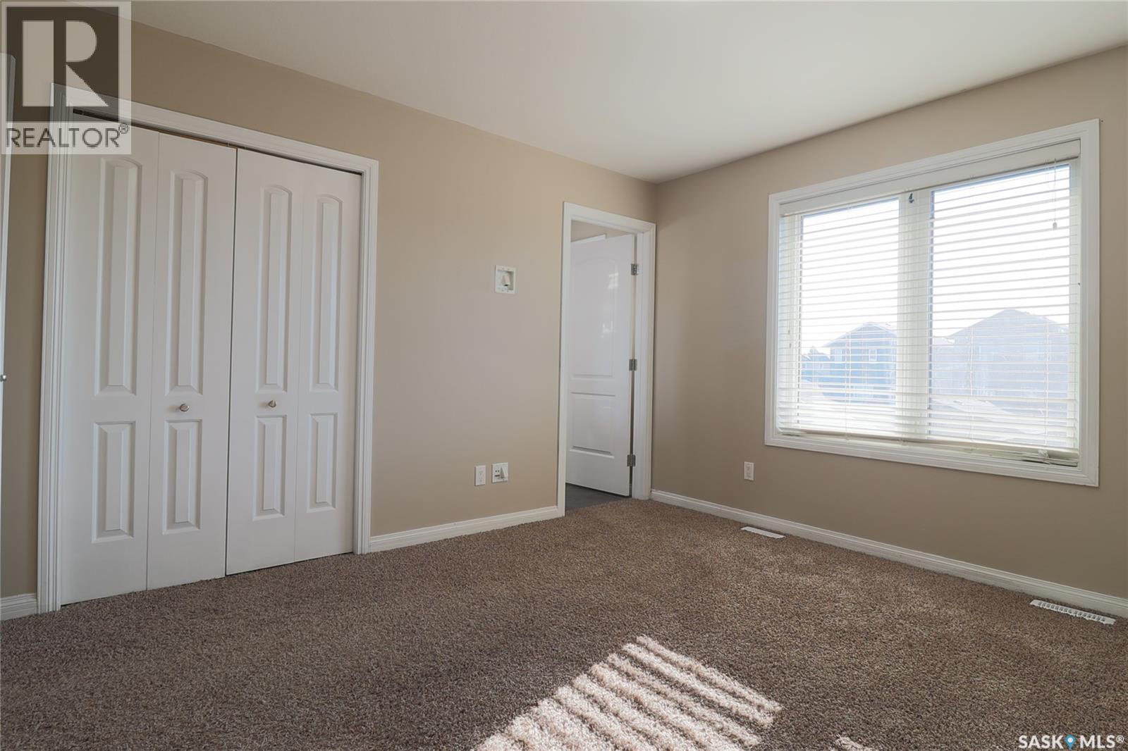 450 Geary CRESCENT - Image 22