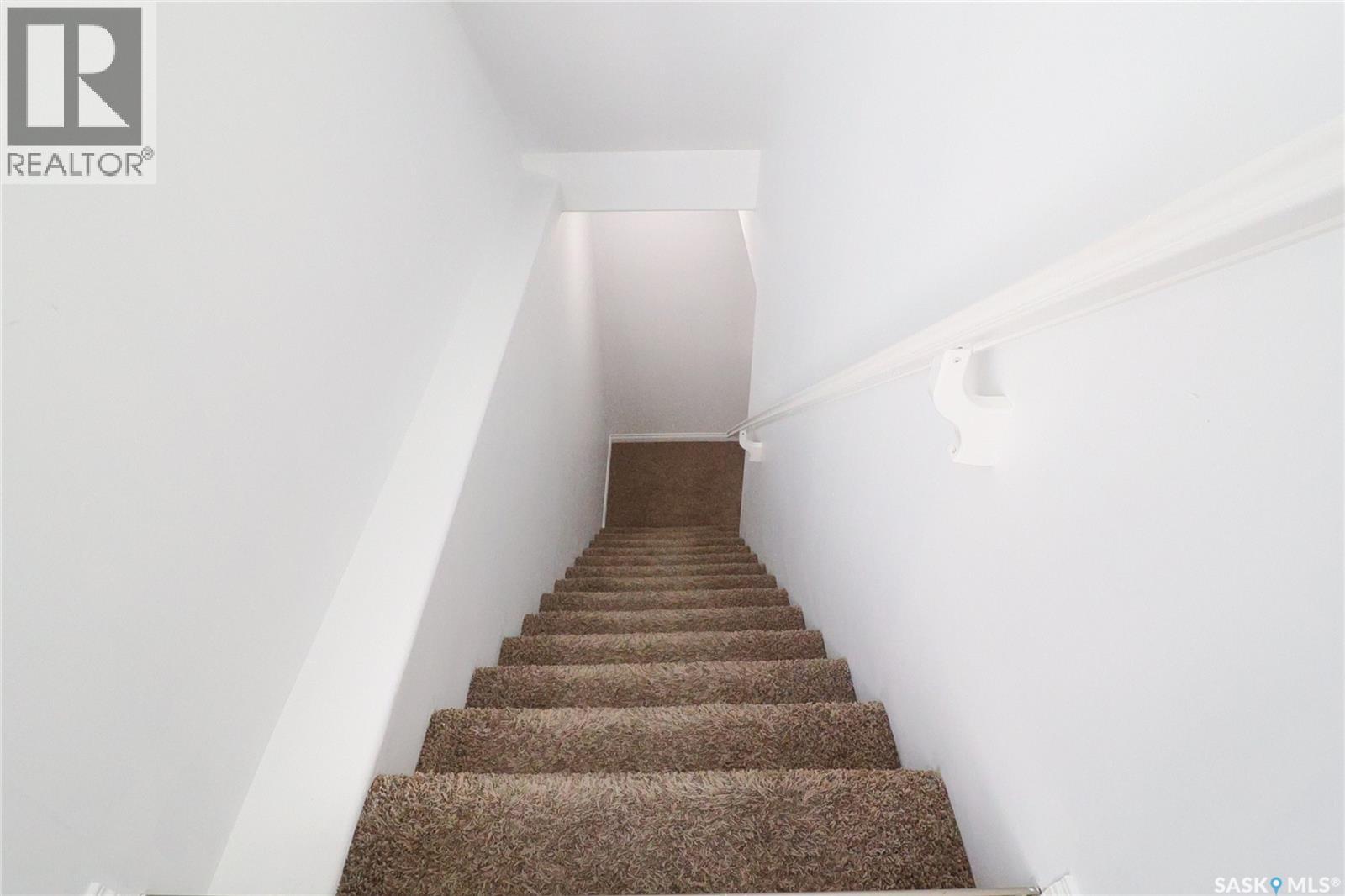 450 Geary CRESCENT - 48