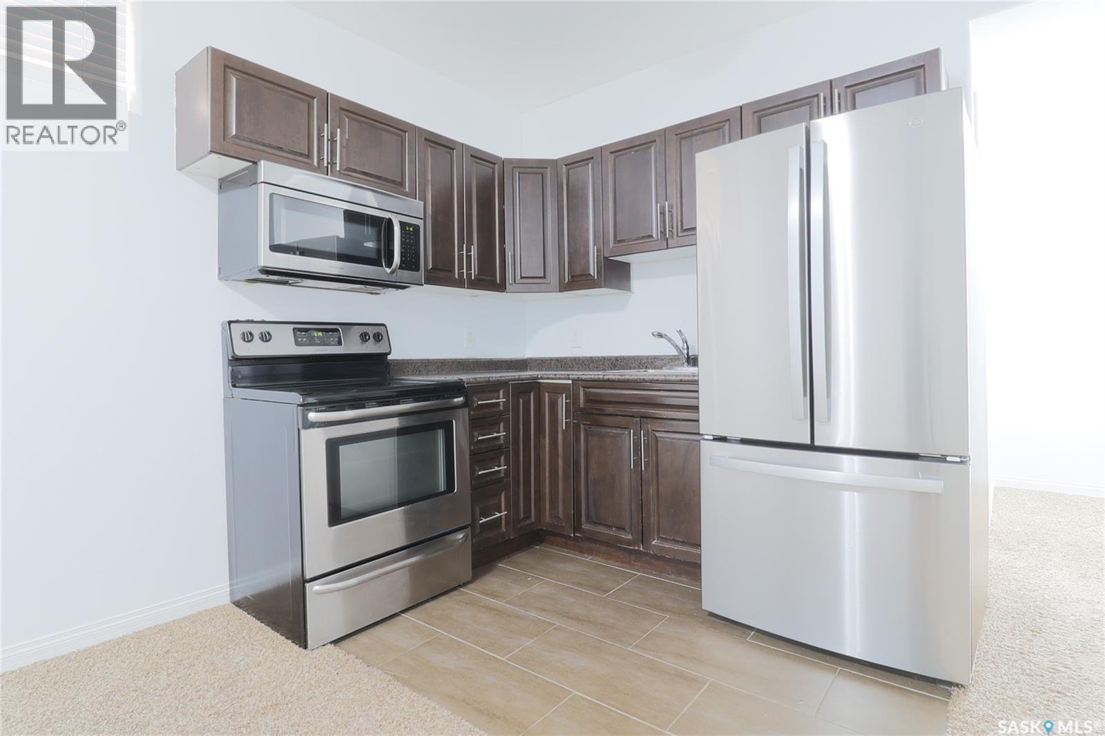 450 Geary CRESCENT - Image 51