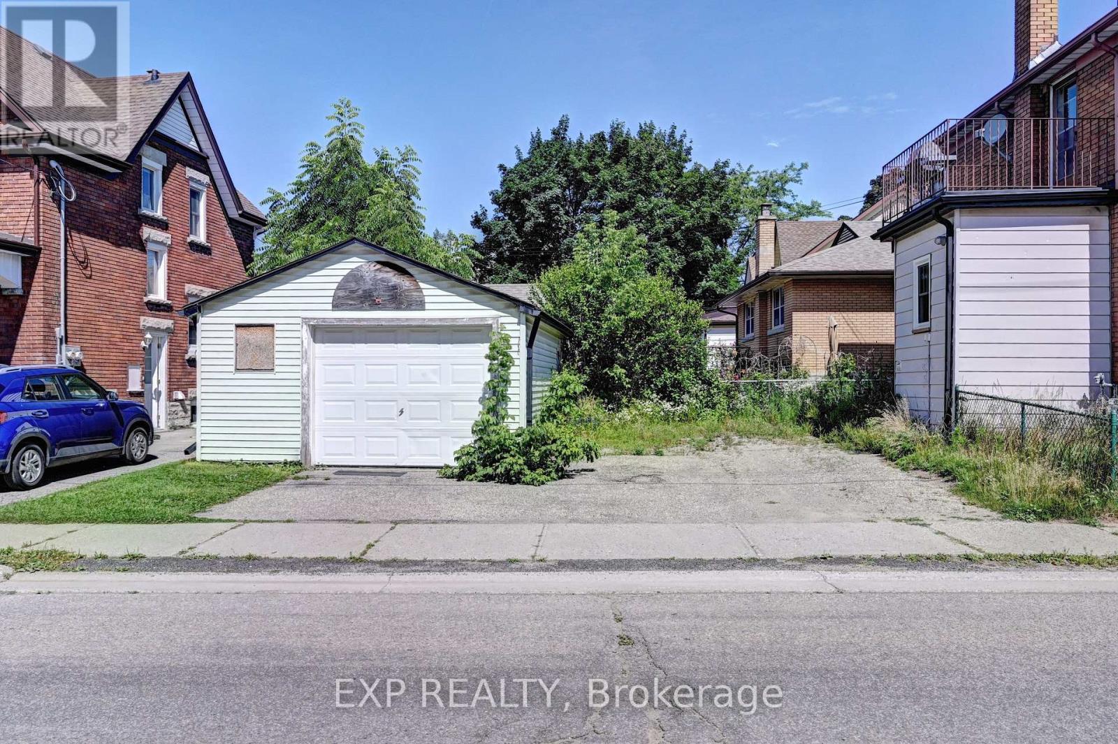 147 COURTLAND AVENUE E - 50