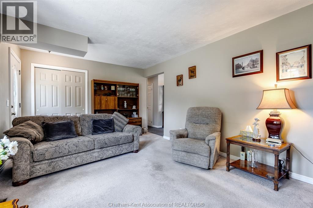 175 Sylvester DRIVE - Image 5