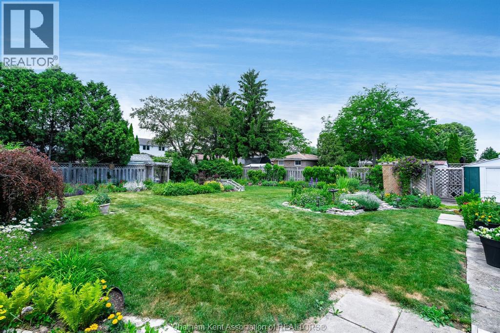 175 Sylvester DRIVE - Image 33