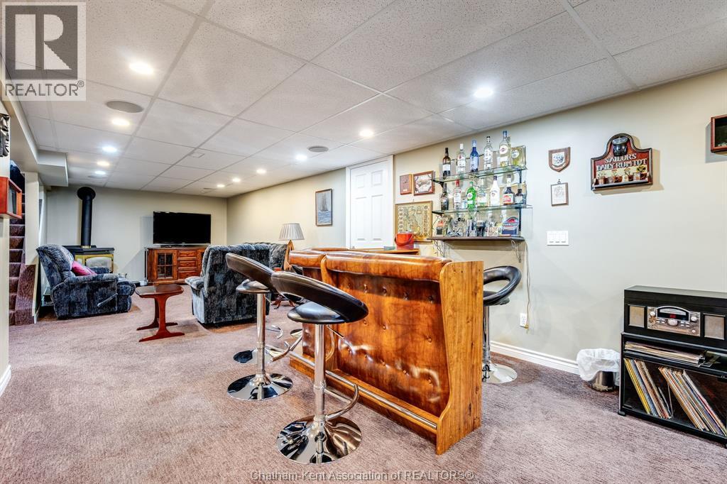 175 Sylvester DRIVE - Image 22