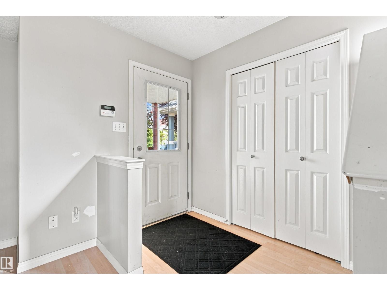 204 84 ST SW - 3