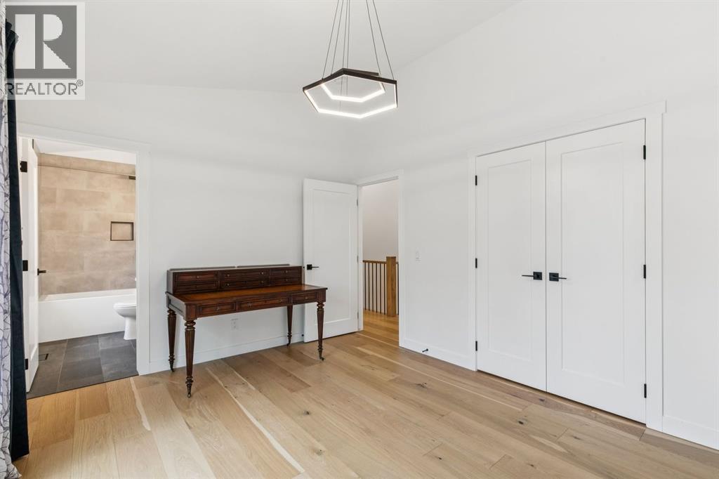 2543 Chicoutimi Drive NW - Image 35