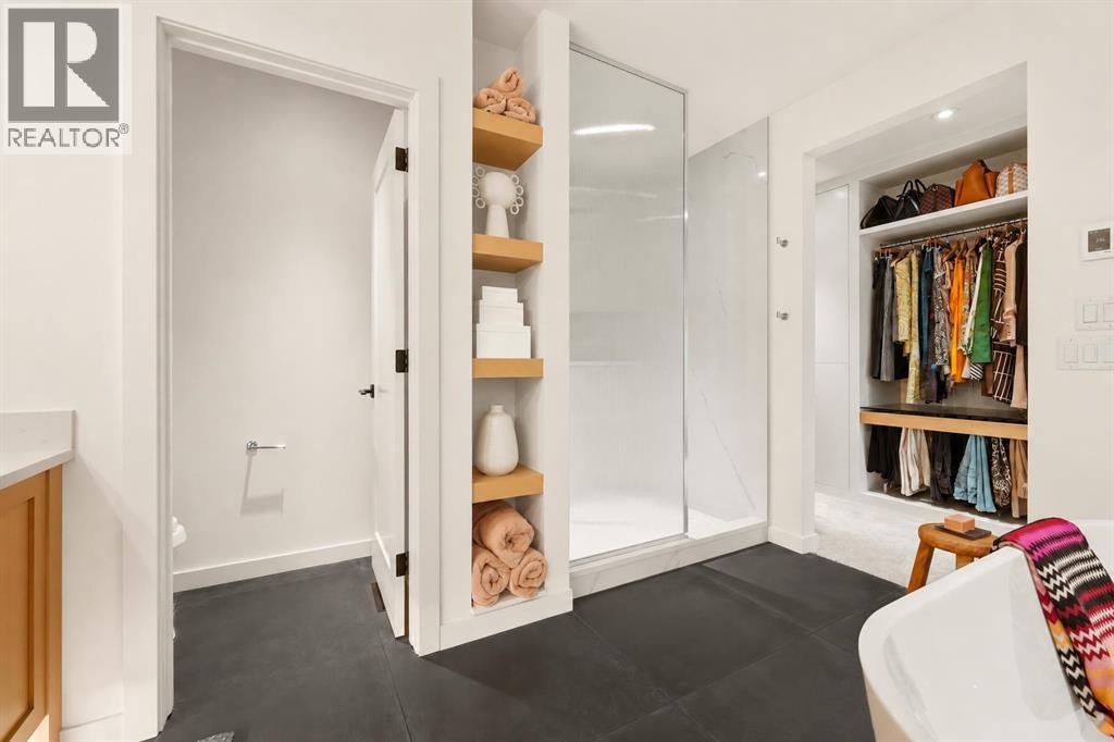2820 36 Street SW - Image 38