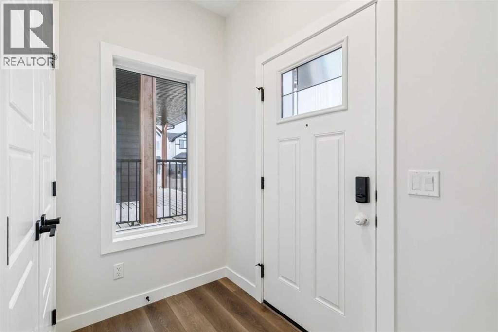 467 Buffaloberry Manor SE - 4