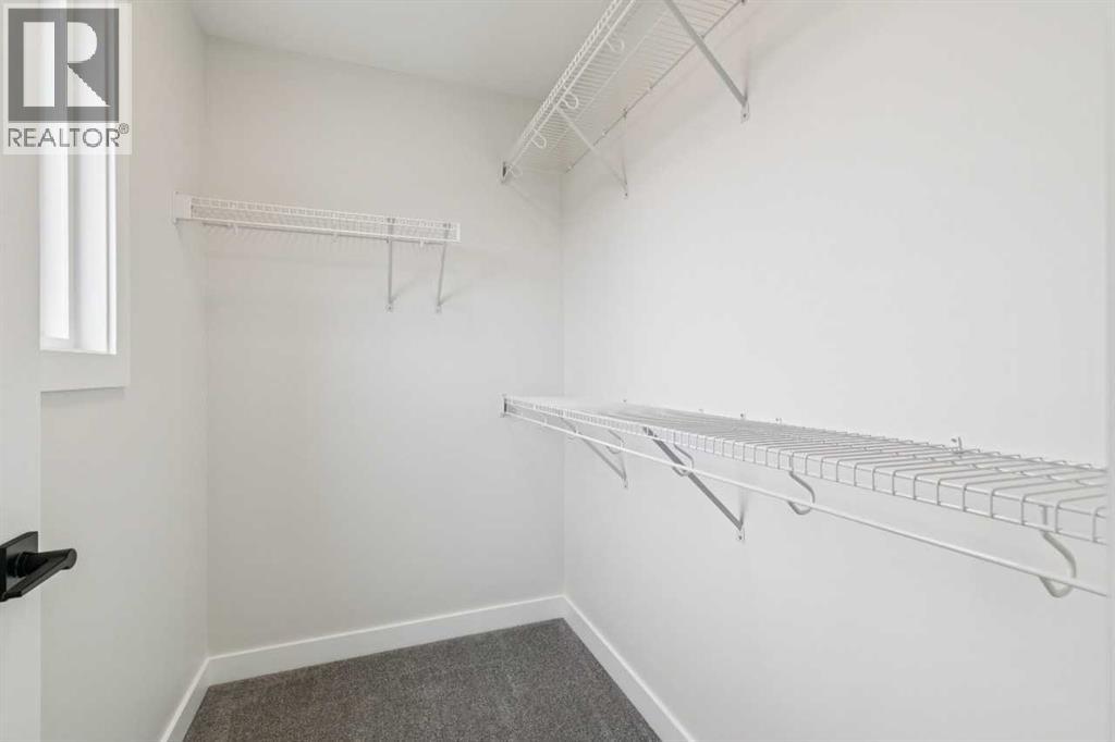 467 Buffaloberry Manor SE - 37