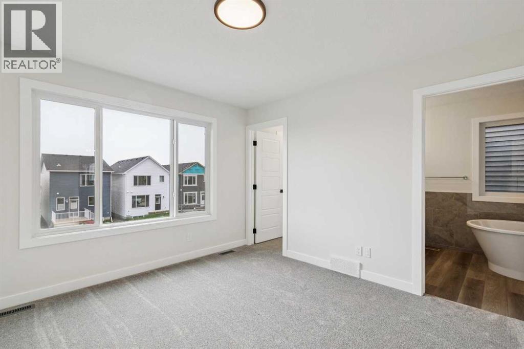 467 Buffaloberry Manor SE - Image 31
