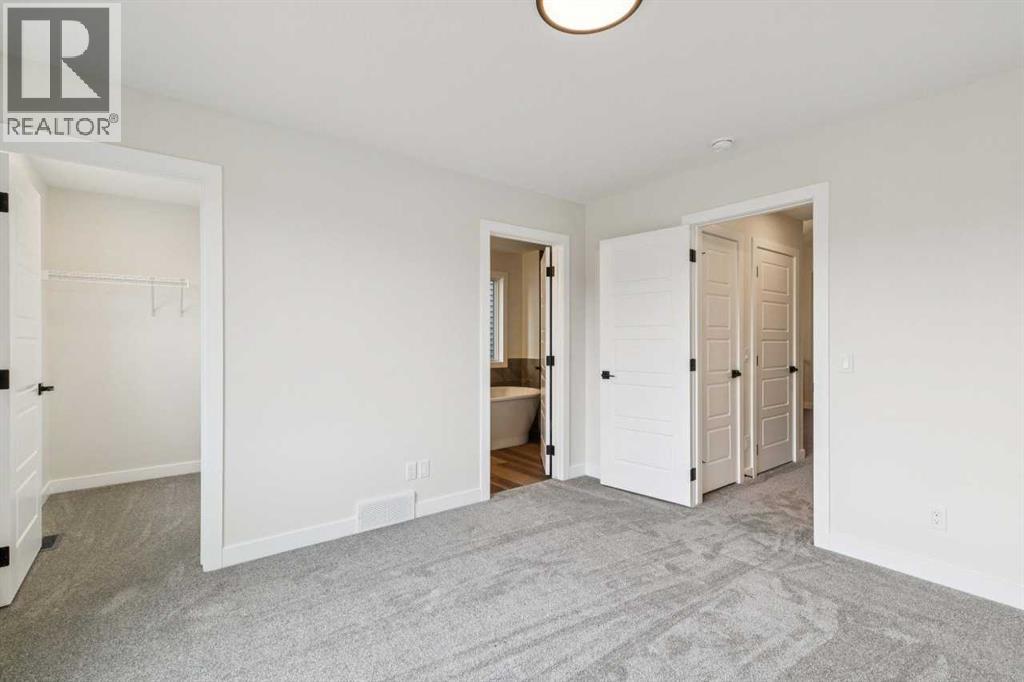 467 Buffaloberry Manor SE - Image 33