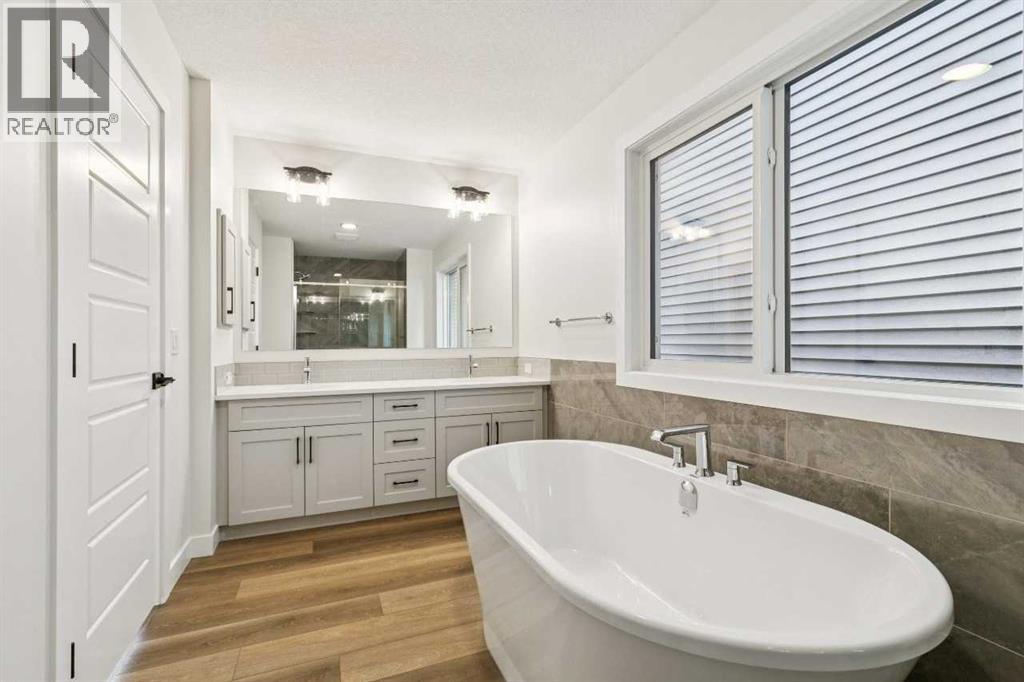 467 Buffaloberry Manor SE - Image 36