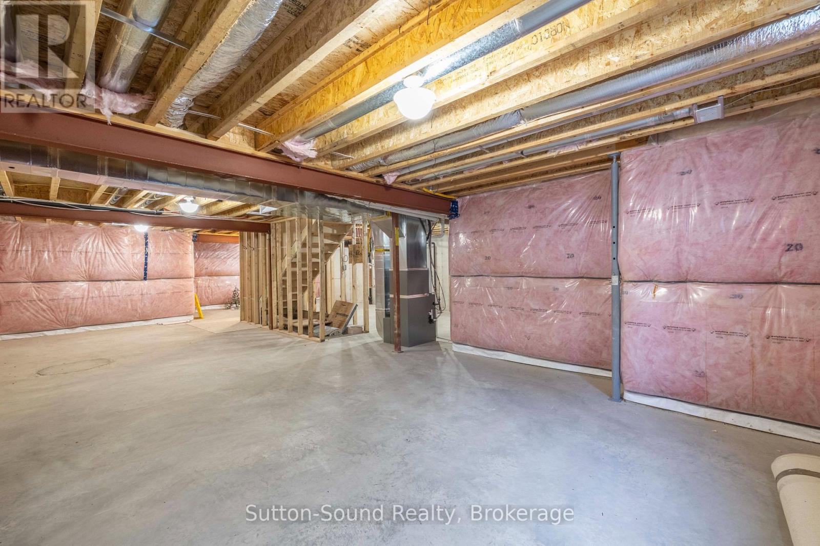 #25 306 SANDPIPER LANE - Image 32