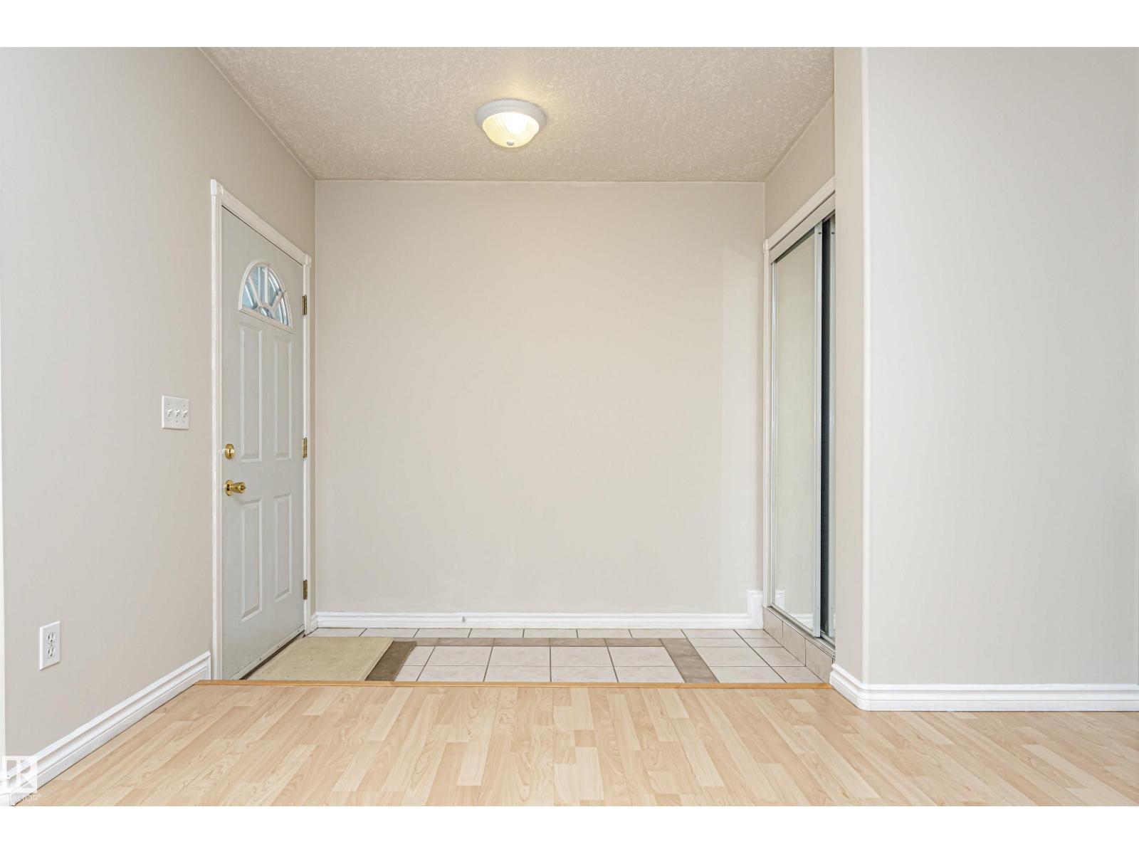 12241 93 ST NW - 4