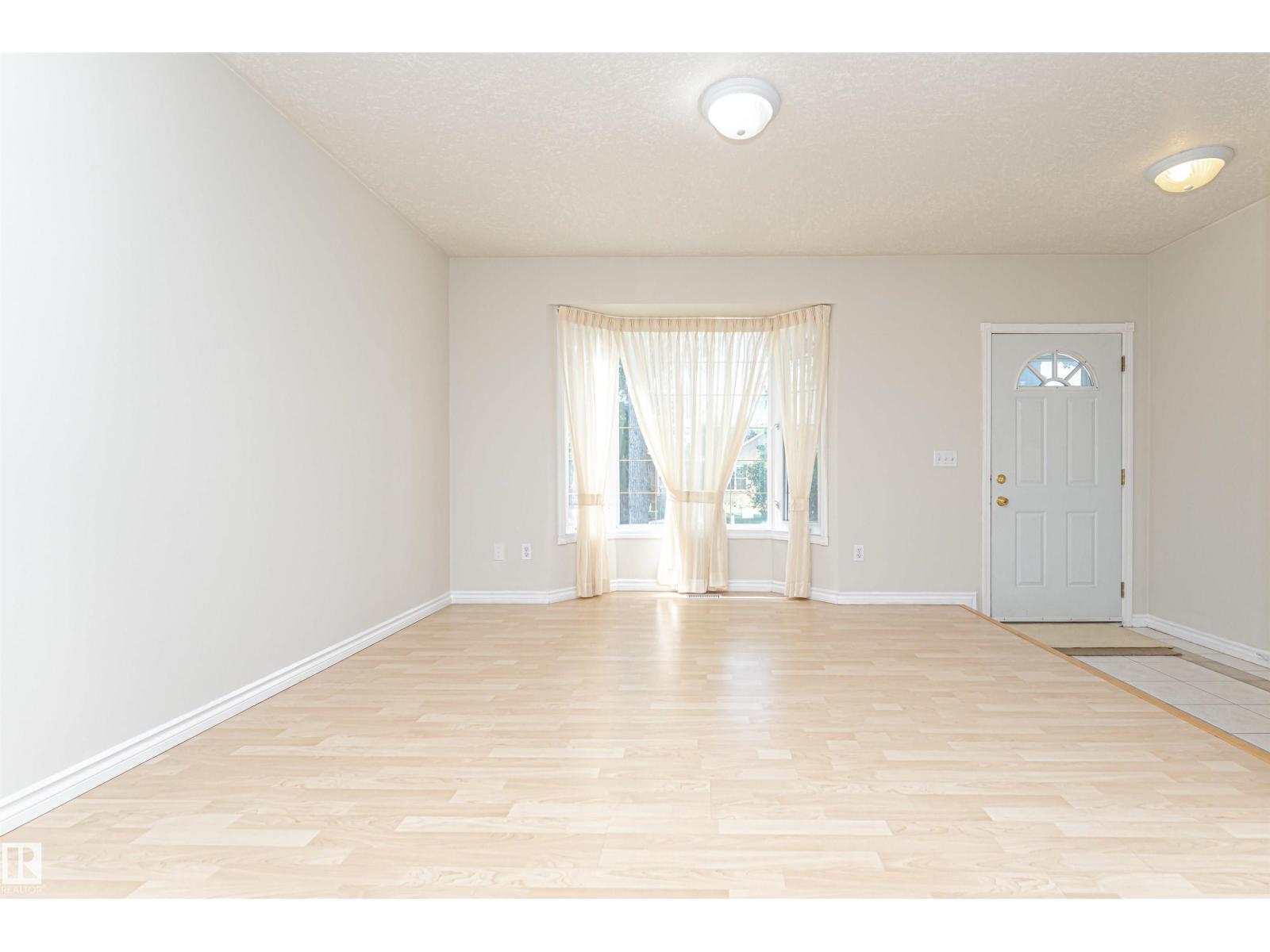 12241 93 ST NW - 6