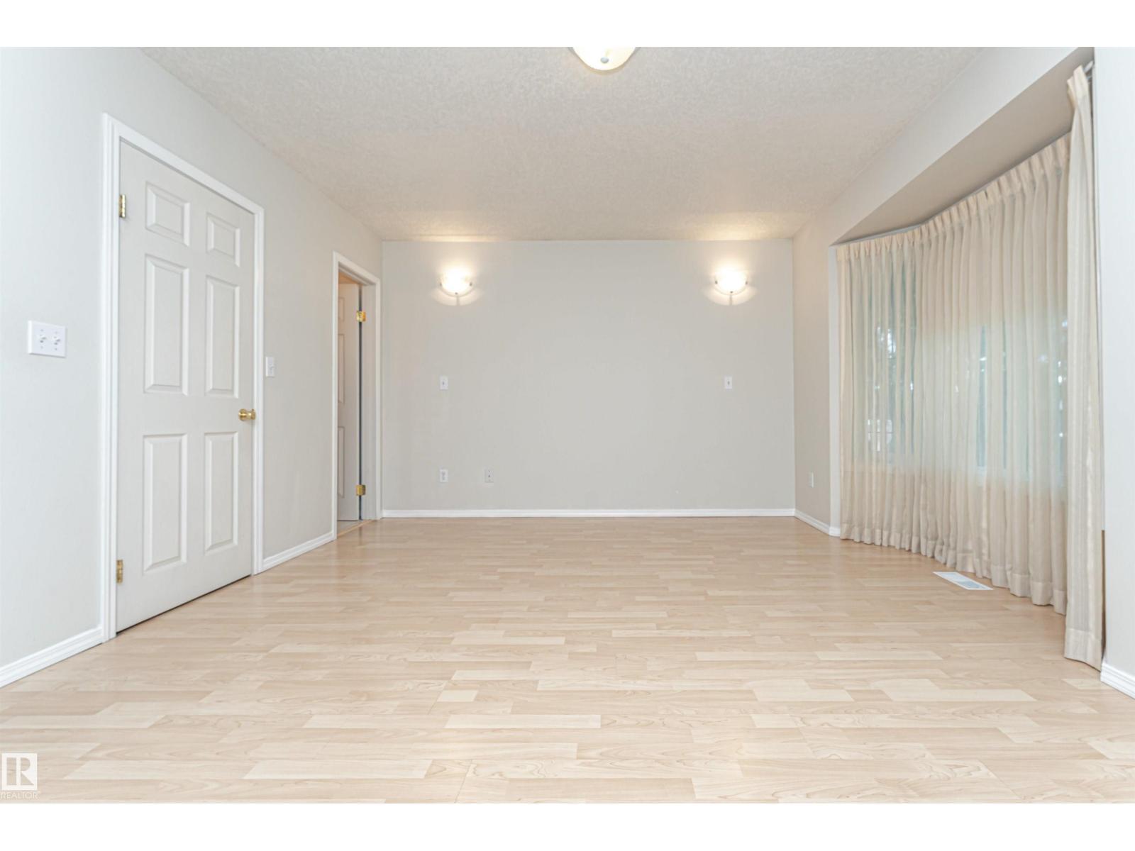 12241 93 ST NW - Image 31