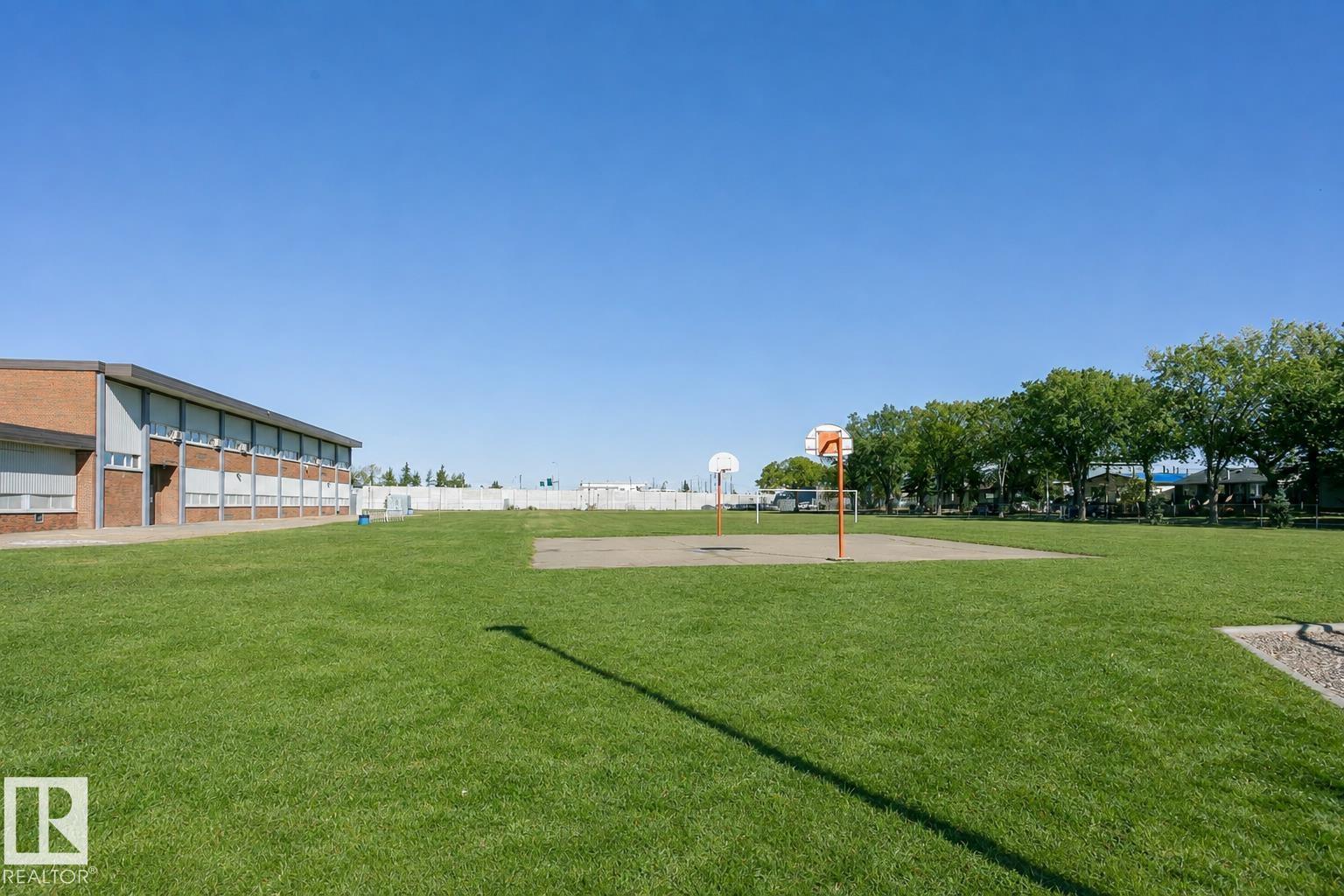 12241 93 ST NW - Image 60