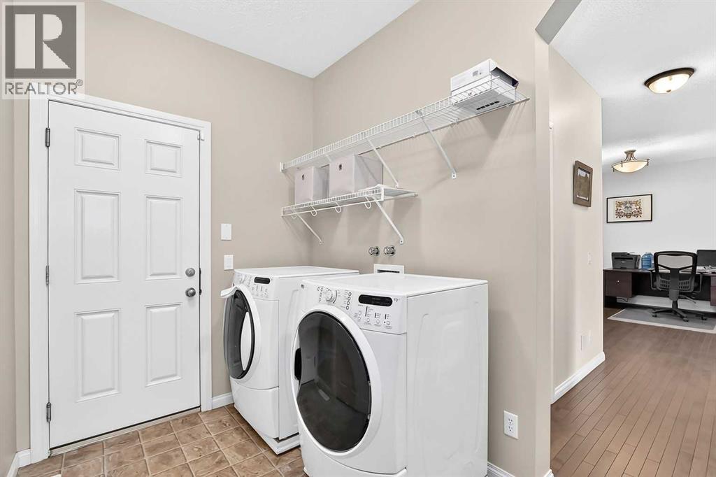 212 ASPENMERE Close - Image 16