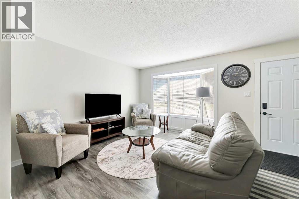 5104 31 Street - Image 3