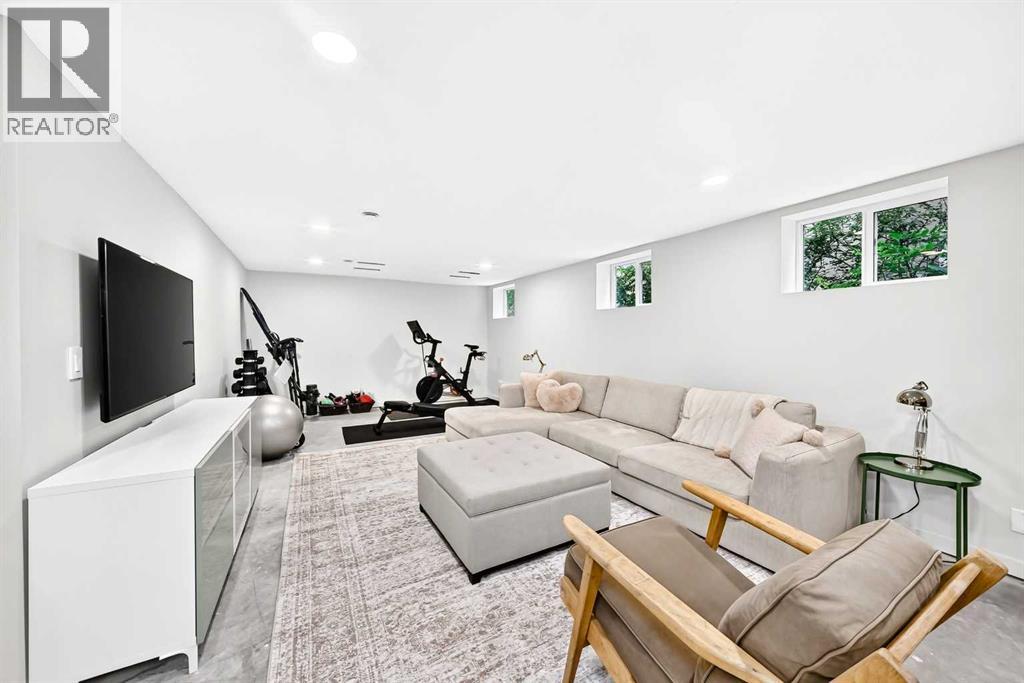3223 2 Street SW - Image 29