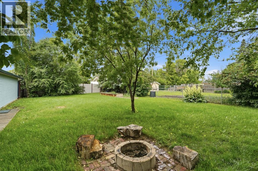 651 10 Avenue - Image 16