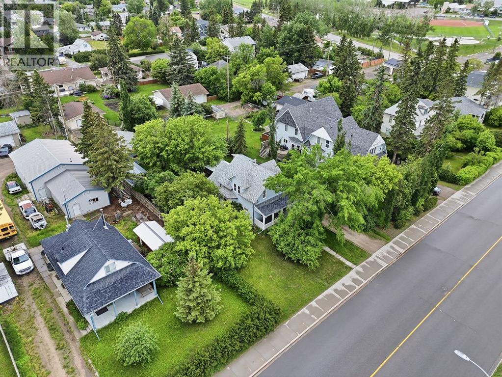651 10 Avenue - Image 18