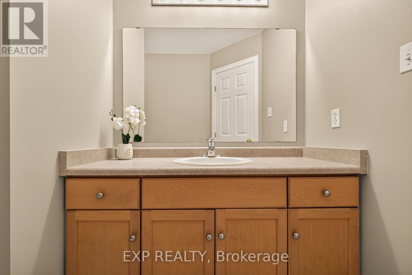 72 ETHERINGTON CRESCENT - Image 34