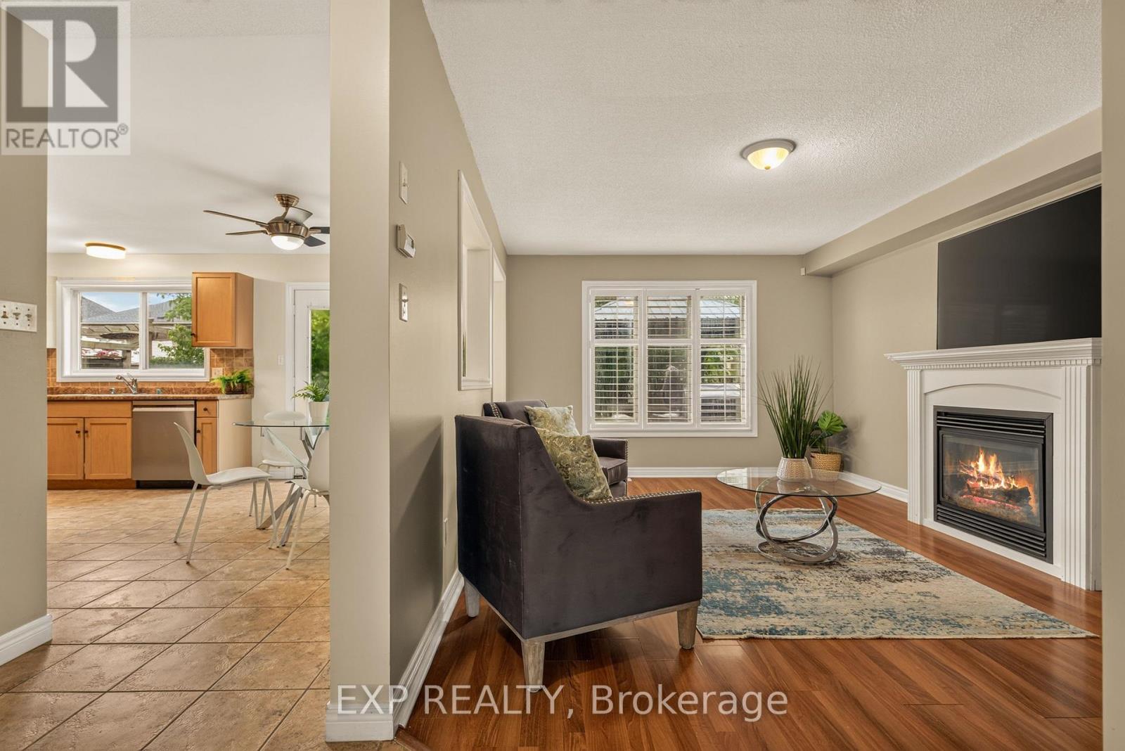 72 ETHERINGTON CRESCENT - 6