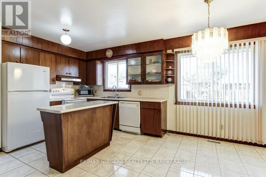 19 EASTDALE CRESCENT - Image 17