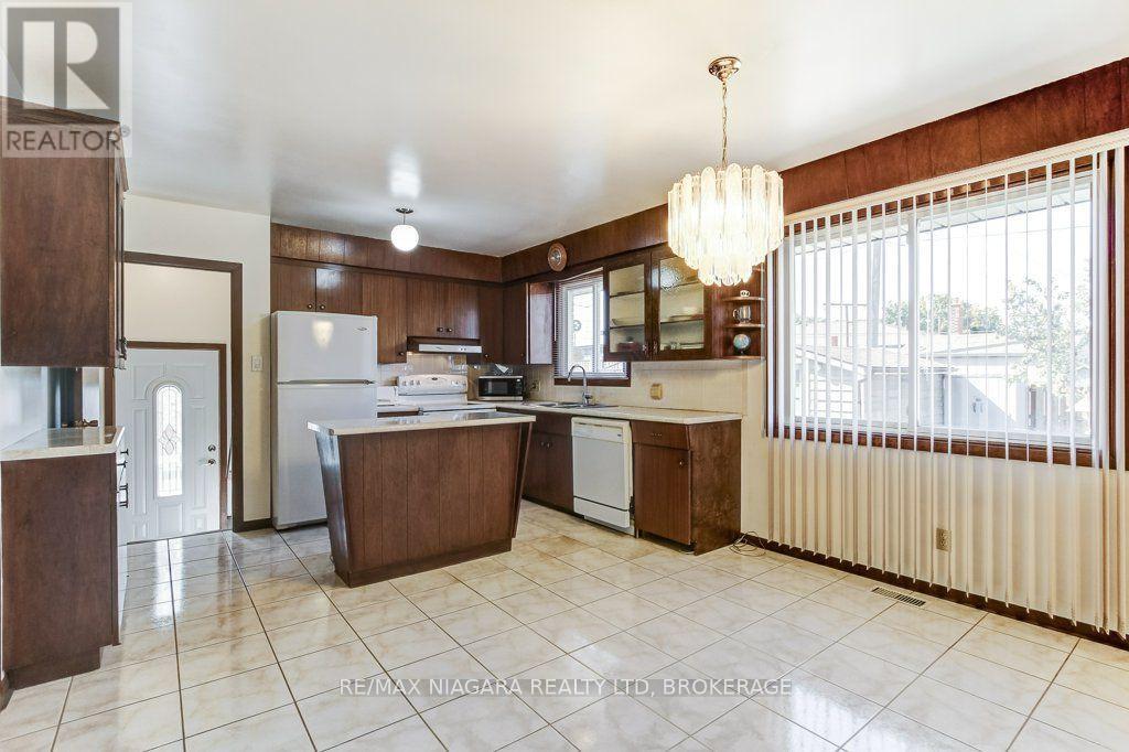 19 EASTDALE CRESCENT - Image 16