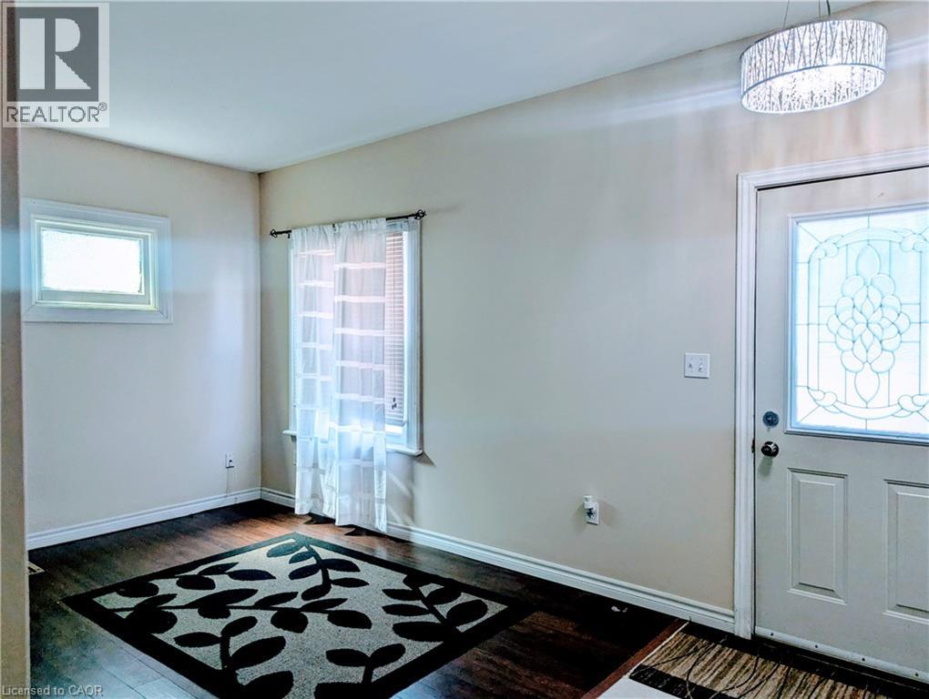 81 GREY Street - Image 17