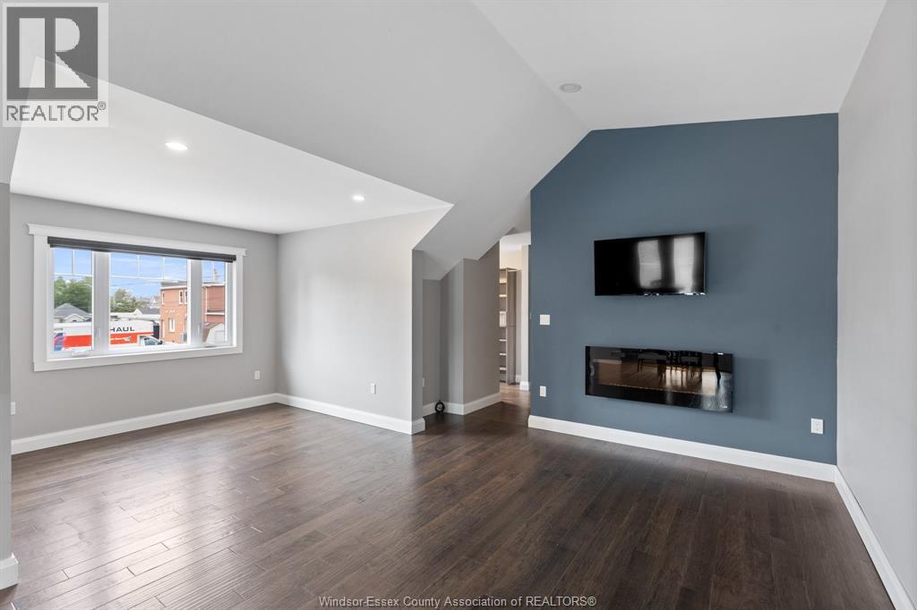 109 Albert Street — photo 34