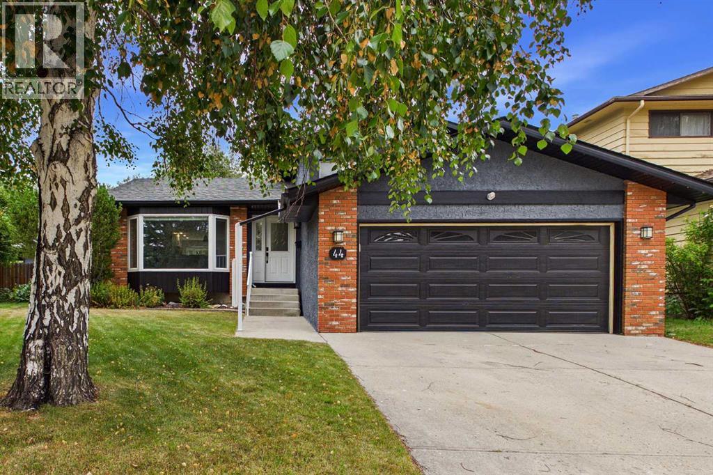 44 Woodbrook Place SW, Calgary, Alberta