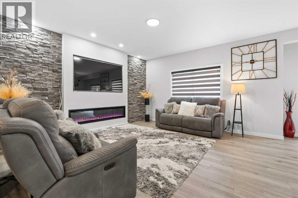 308 Coopersfield Rise SW - 7