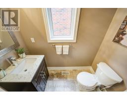 33 Mazarine Lane, Richmond Hill, ON L4S0G2 Photo 11