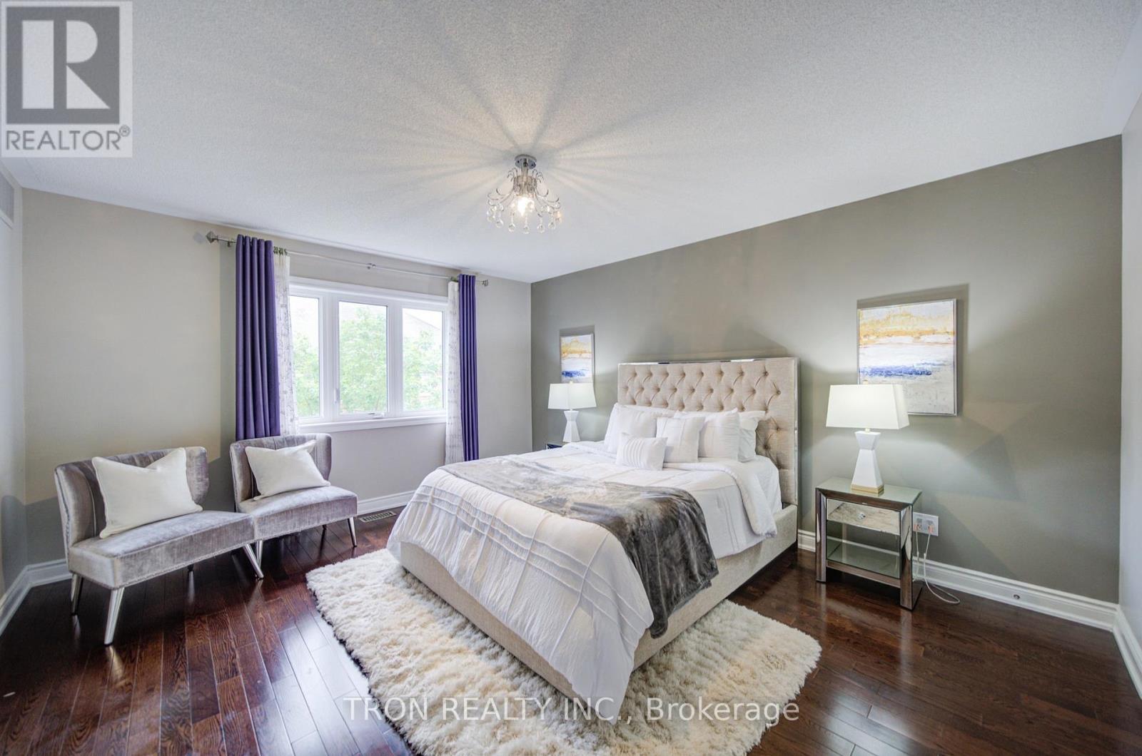 33 MAZARINE LANE - 36