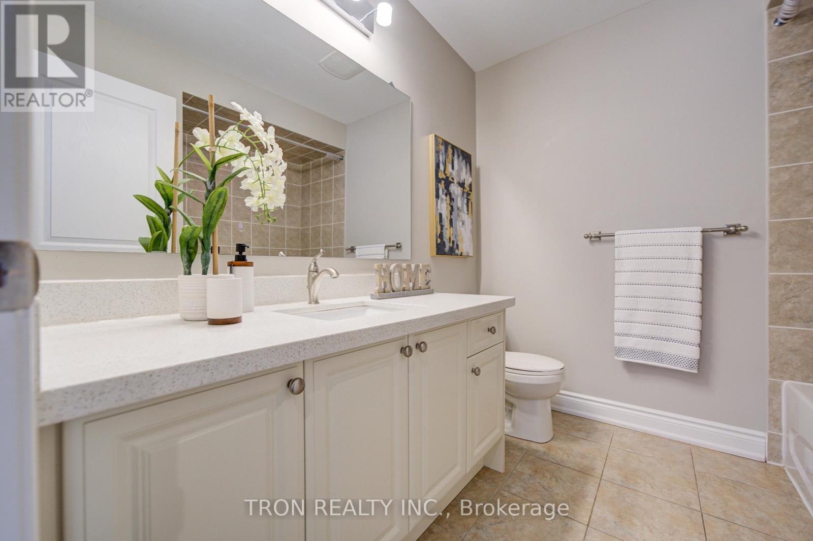 33 MAZARINE LANE - 31