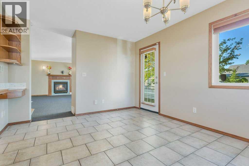 83 Lawrence Crescent - Image 13