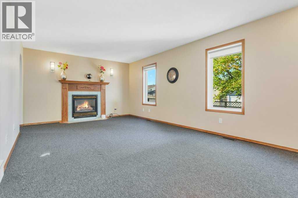 83 Lawrence Crescent - Image 8