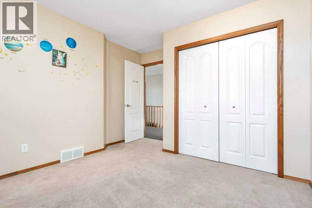83 Lawrence Crescent - Image 27