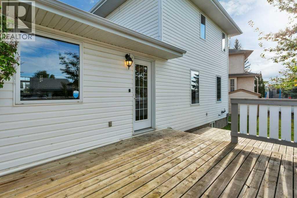 83 Lawrence Crescent - Image 42