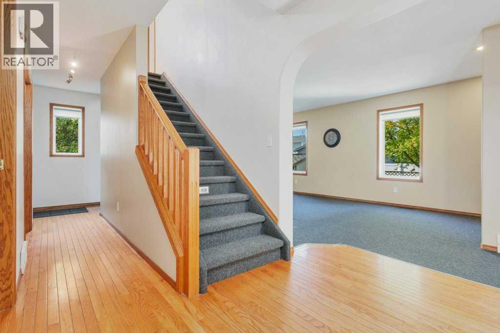 83 Lawrence Crescent - Image 6