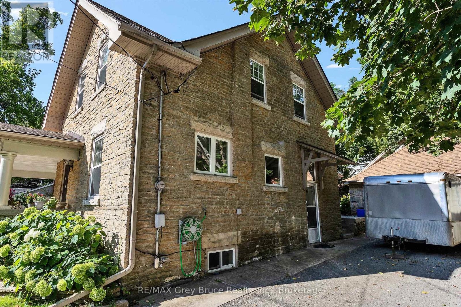 772 3RD AVENUE W - Image 3