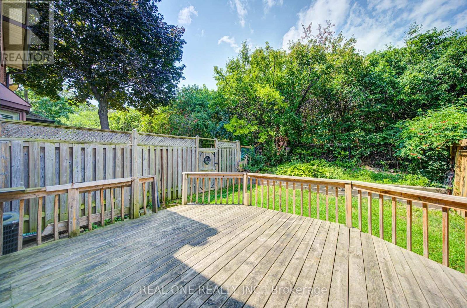 2593 ADDINGHAM CRESCENT - 44